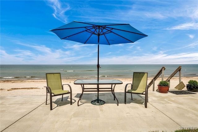 1160 Stewart Avenue, Hanover, NY 14136