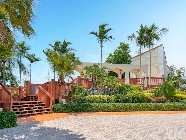 1203 Congressional Way, Deerfield Beach, FL 33442