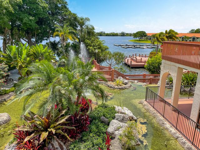 1203 Congressional Way, Deerfield Beach, FL 33442