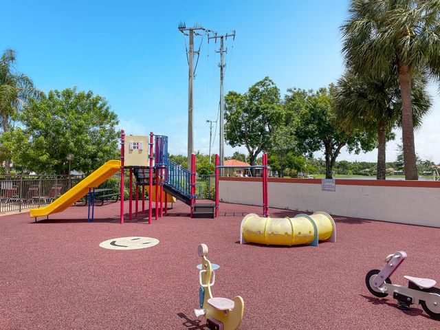 1203 Congressional Way, Deerfield Beach, FL 33442