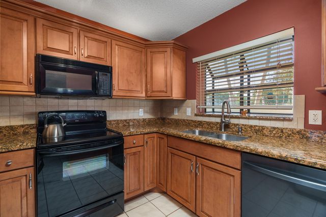 1203 Congressional Way, Deerfield Beach, FL 33442