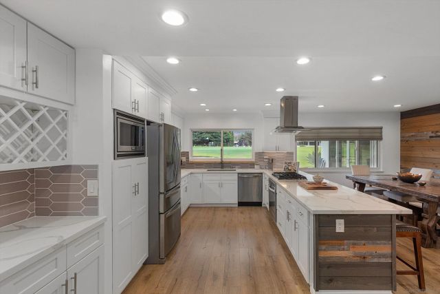 1840 San Pablo Dr, San Marcos, CA 92078