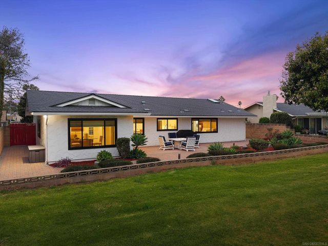 1840 San Pablo Dr, San Marcos, CA 92078