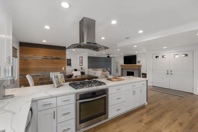 1840 San Pablo Dr, San Marcos, CA 92078
