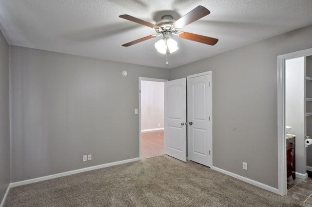 545 Donna Dr, Clarksville, TN 37042