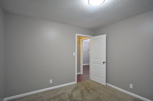 545 Donna Dr, Clarksville, TN 37042