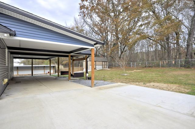 545 Donna Dr, Clarksville, TN 37042
