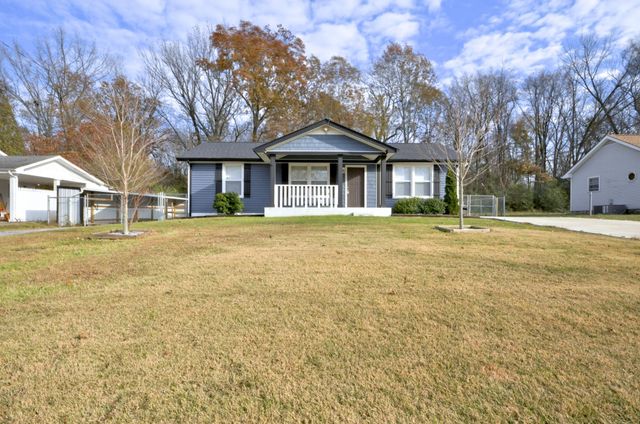 545 Donna Dr, Clarksville, TN 37042