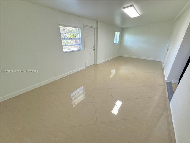 1531 SW 66th Ave, North Lauderdale, FL 33068