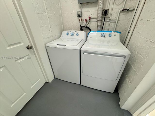 1531 SW 66th Ave, North Lauderdale, FL 33068