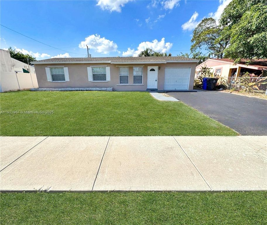 1531 SW 66th Ave, North Lauderdale, FL 33068