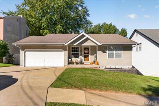 43 Lansing Avenue, Maryland Heights, MO 63043
