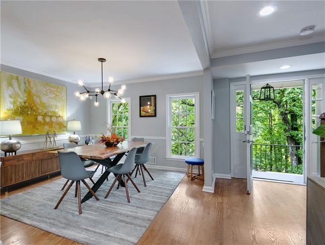 813 Lakeshore Drive, Berkeley Lake, GA 30096