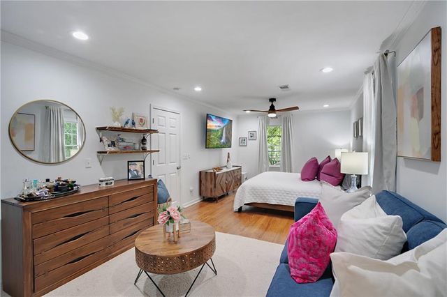 813 Lakeshore Drive, Berkeley Lake, GA 30096