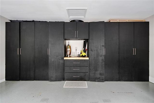 813 Lakeshore Drive, Berkeley Lake, GA 30096