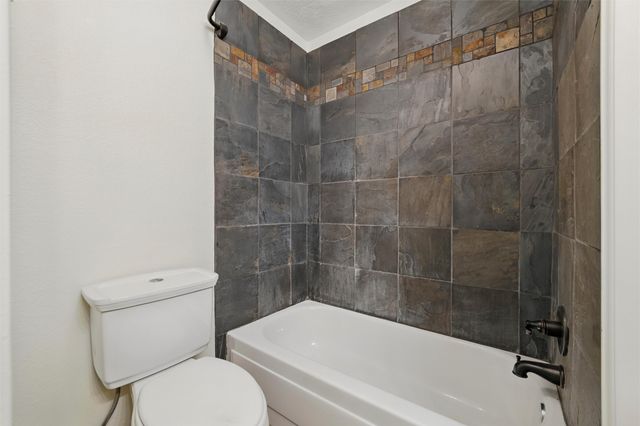 734 Lemons Street, Cedar Hill, TX 75104
