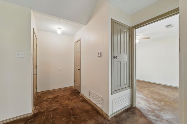 734 Lemons Street, Cedar Hill, TX 75104