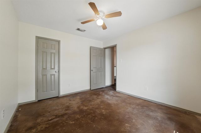 734 Lemons Street, Cedar Hill, TX 75104