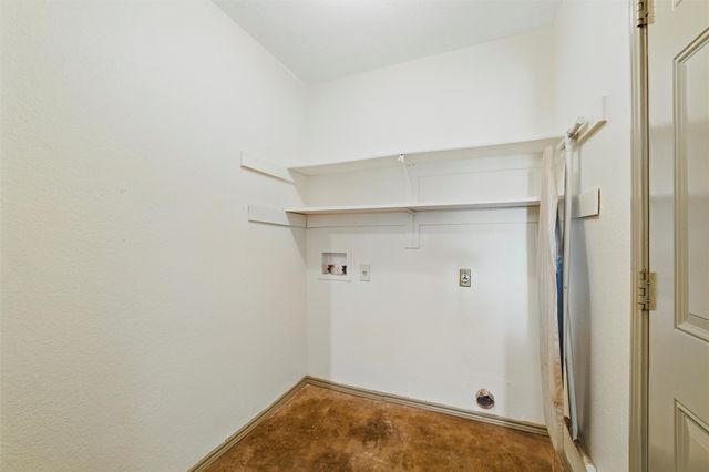 734 Lemons Street, Cedar Hill, TX 75104