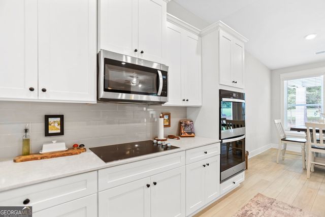 96 Whites Pond Road, Moreland, GA 30259