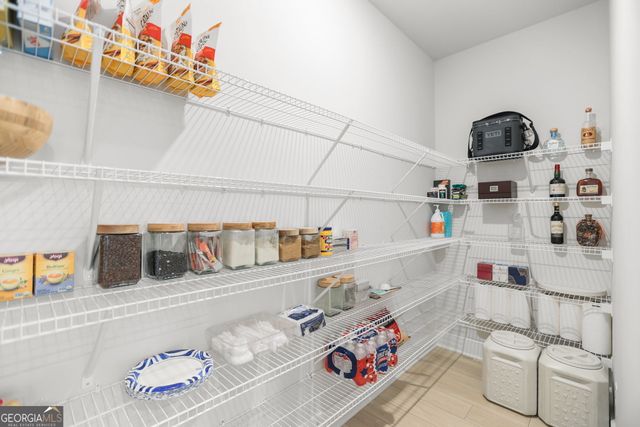 96 Whites Pond Road, Moreland, GA 30259