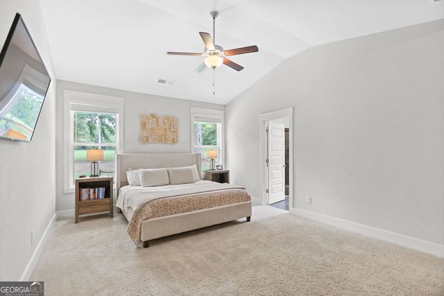 96 Whites Pond Road, Moreland, GA 30259