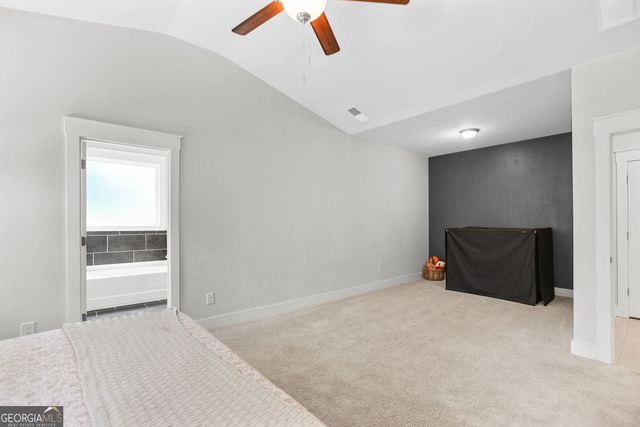 96 Whites Pond Road, Moreland, GA 30259