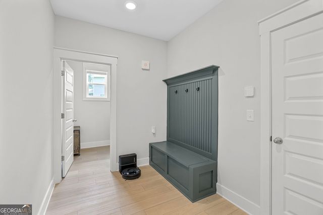 96 Whites Pond Road, Moreland, GA 30259