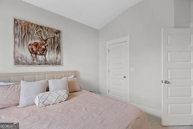 96 Whites Pond Road, Moreland, GA 30259