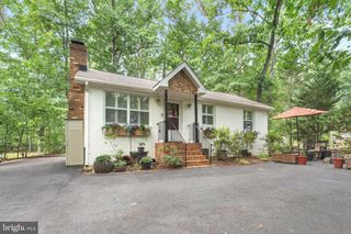 105 TALL PINES AVE, Locust Grove, VA 22508