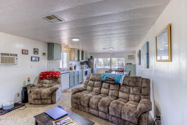 6421 N Bernice Place, Tucson, AZ 85743