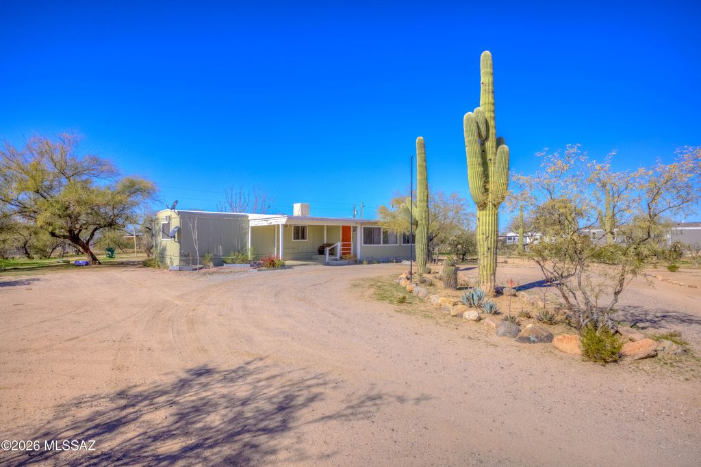 6421 N Bernice Place, Tucson, AZ 85743