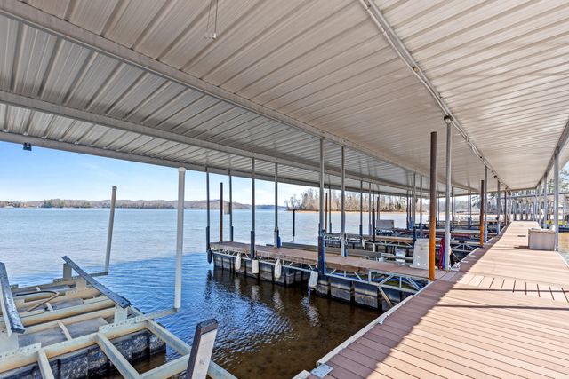 1235 New Lake Road Unit 5, Spring City, TN 37381