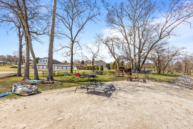 1235 New Lake Road Unit 5, Spring City, TN 37381