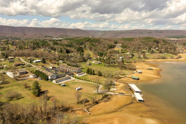 1235 New Lake Road Unit 5, Spring City, TN 37381