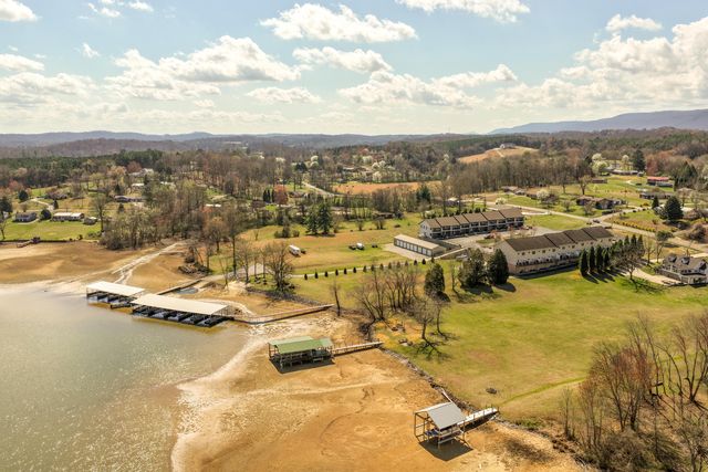 1235 New Lake Road Unit 5, Spring City, TN 37381