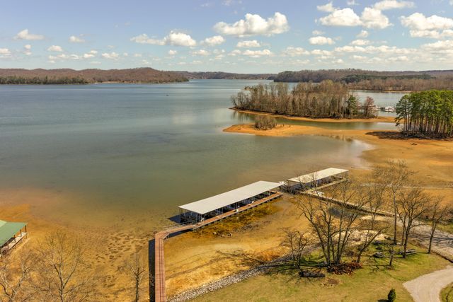 1235 New Lake Road Unit 5, Spring City, TN 37381