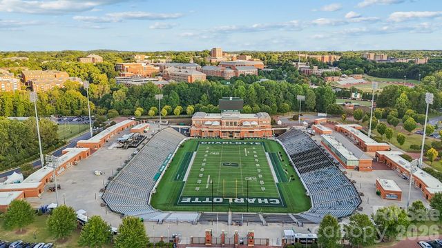 1812 Alexander Village Main Drive, Charlotte, NC 28262