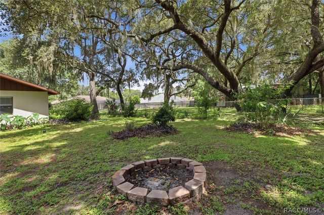 3103 S Bay Berry Point, Inverness, FL 34450