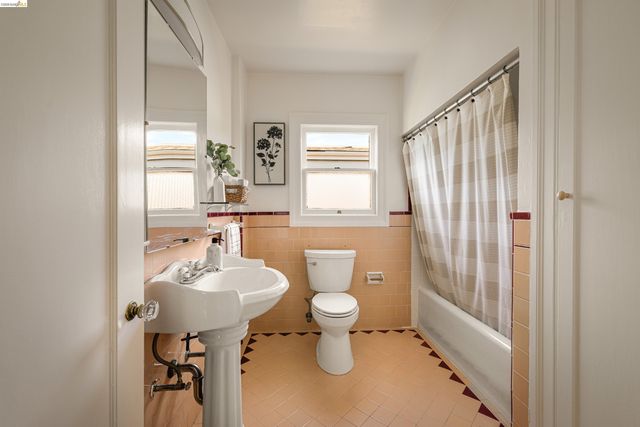 424 Key Blvd, Richmond, CA 94805