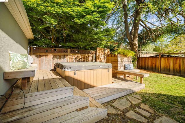 424 Key Blvd, Richmond, CA 94805