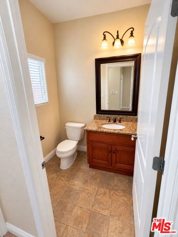 1101 East Avenue 102, Burbank, CA 91504