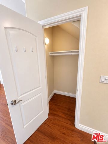 1101 East Avenue 102, Burbank, CA 91504