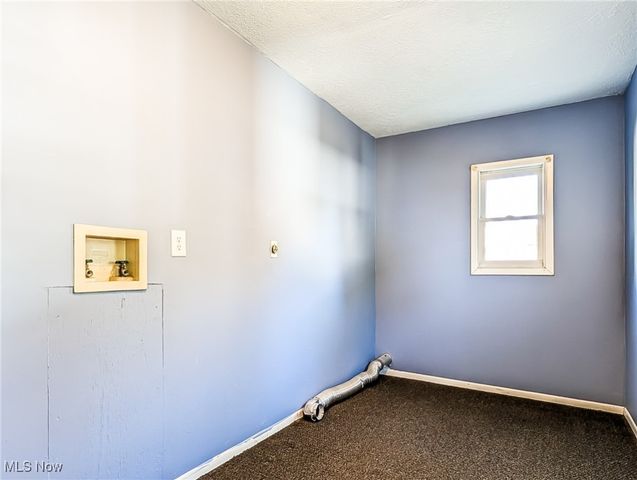 17 W Woodsdale Avenue, Akron, OH 44301