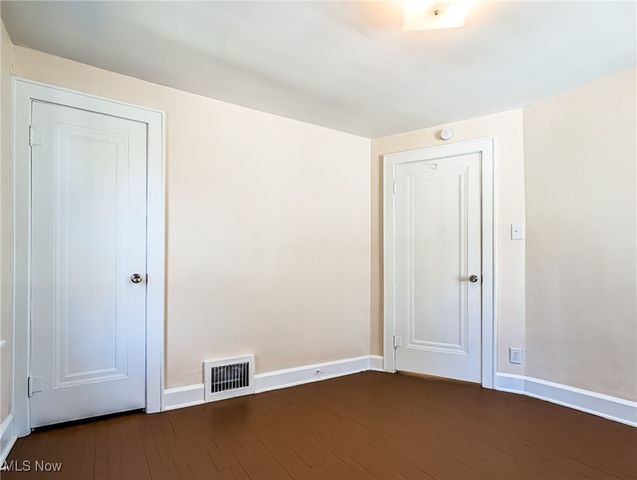 17 W Woodsdale Avenue, Akron, OH 44301