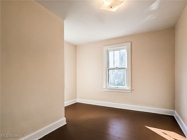 17 W Woodsdale Avenue, Akron, OH 44301