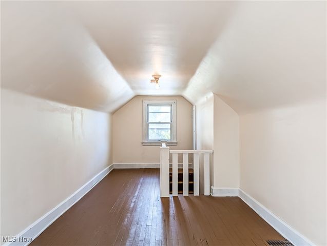 17 W Woodsdale Avenue, Akron, OH 44301