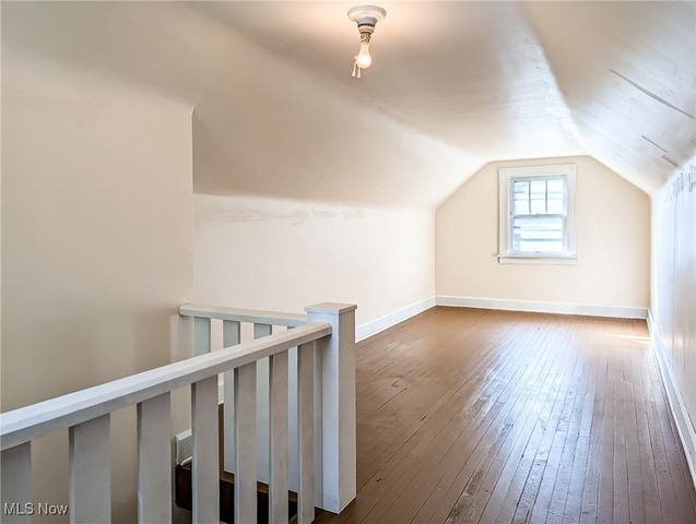 17 W Woodsdale Avenue, Akron, OH 44301