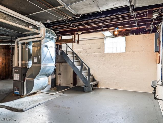 17 W Woodsdale Avenue, Akron, OH 44301