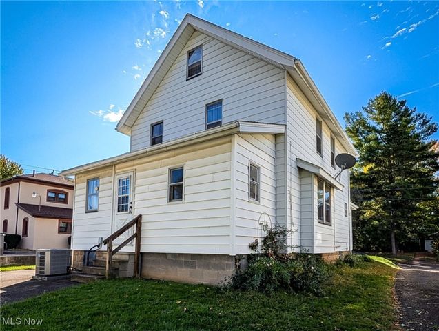 17 W Woodsdale Avenue, Akron, OH 44301